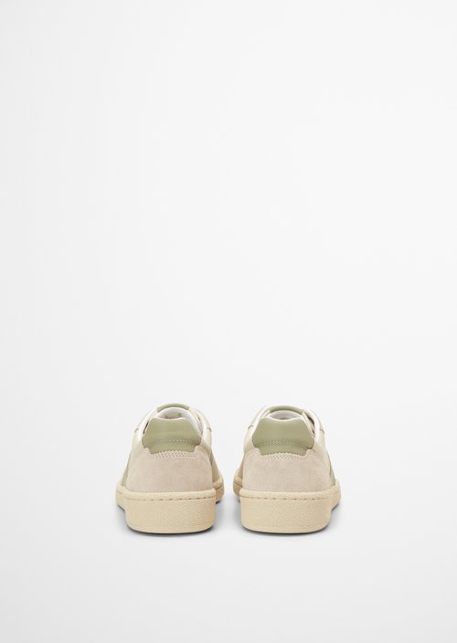 Sneaker — M198