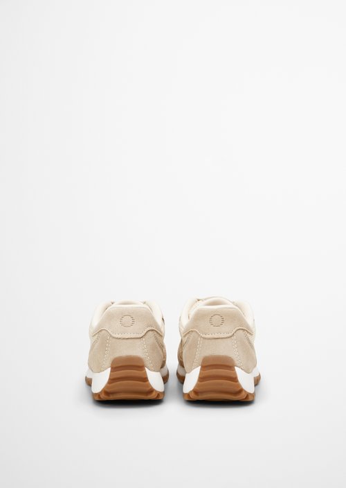 Sneaker — M704