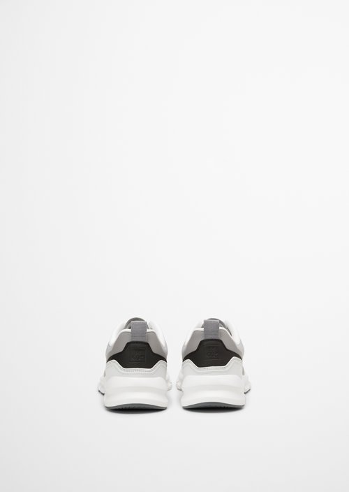 Sneaker — M157
