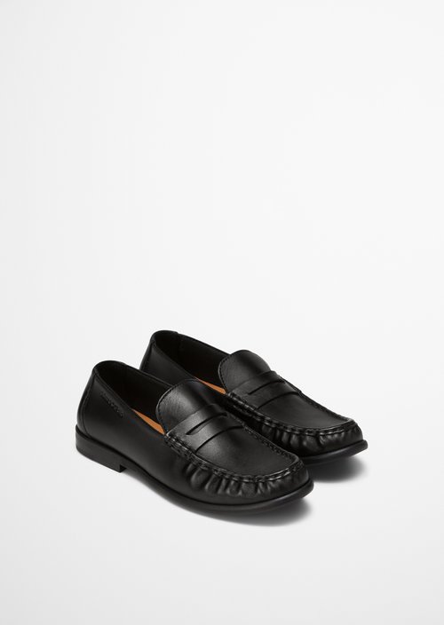Loafer — Black