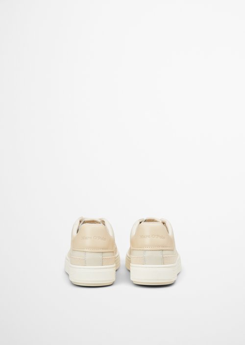 Sneaker — White