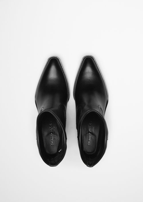 Western-style ankle boot — Black