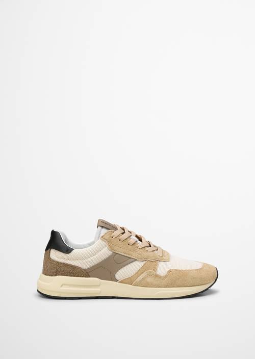 Sneaker model Josef dark pure sand/light oat right shoe outer view
