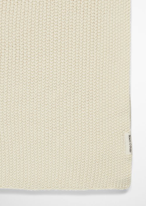 Plaid Model Nordic Knit — Off White