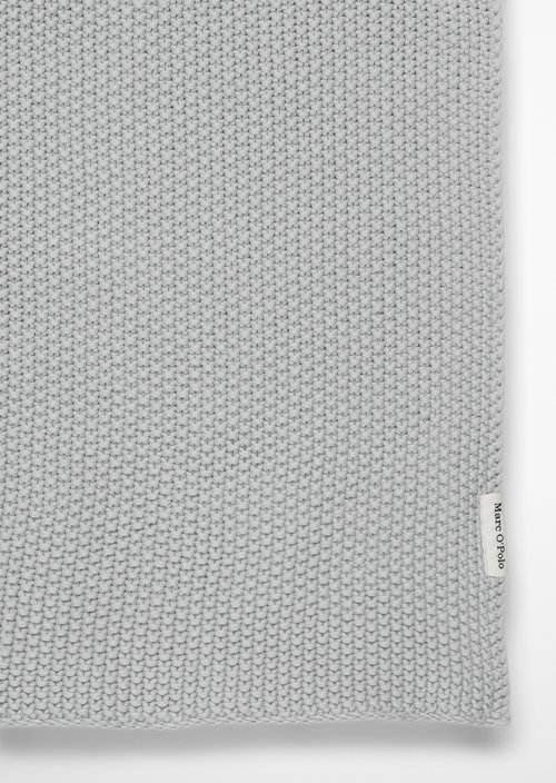Plaid Model Nordic Knit — Silver