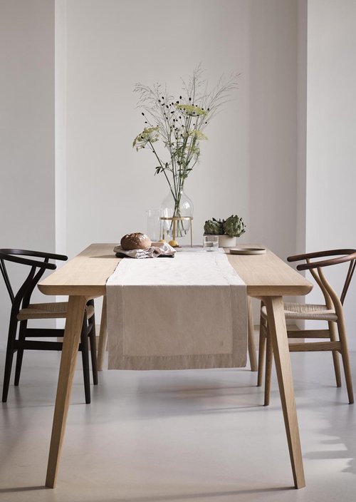 Table runner model Akalla — Stone