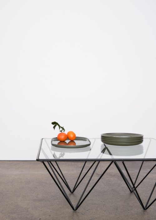 Porcelain plate Model Moments — Olive Green