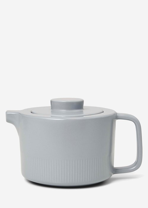Teapot Model Moments — Soft Grey