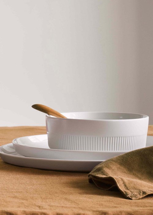 Small Bowl Model Moments — Chalk White