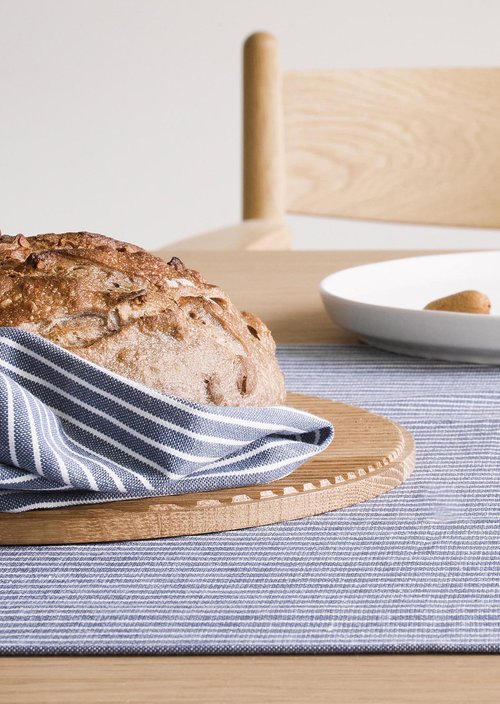 Round cutting board Model Moments — Wood