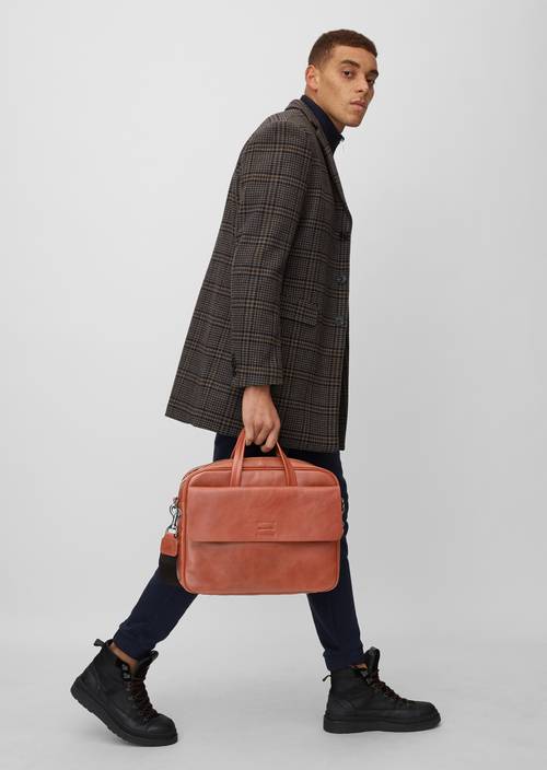 Business bag burnt cognac worn on model