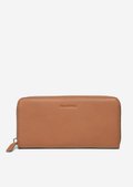 Zip purse Made of high-quality leather material - brown