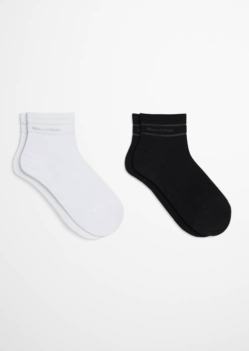 Quarter socks black/white in front view