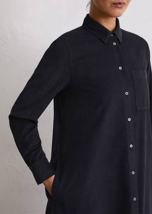 Relaxed shirt dress deep night blue in detail view