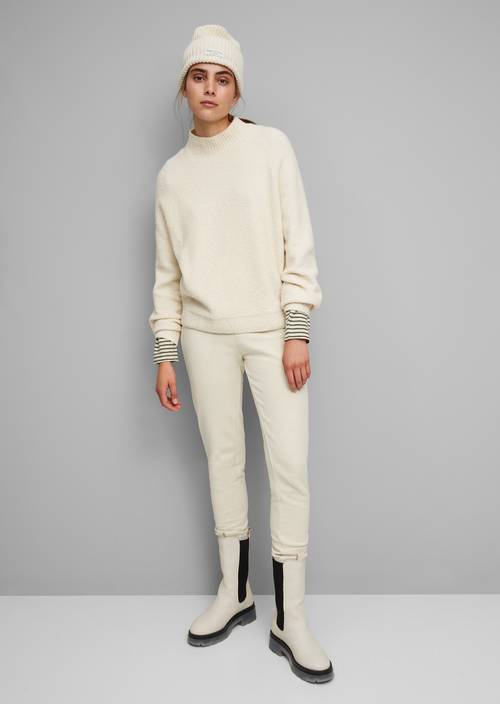 Knitted bouclé jumper chalky sand - Product image 1