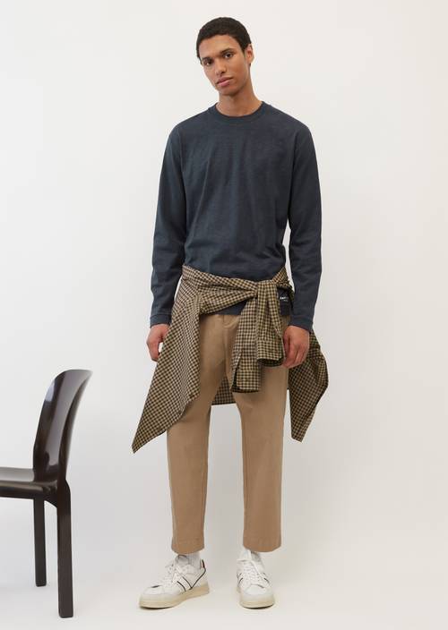 Camiseta de manga larga de tejido jersey flameado dark navy en vista frontal